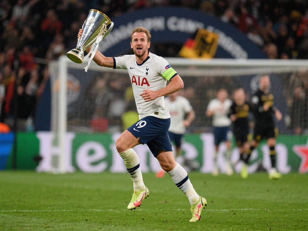 欧洲杯历届吉祥物巡礼：独特形象背后的故事