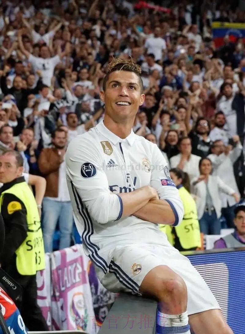 C罗提议最低薪水在皇马踢到6月 但后者排除签他可能