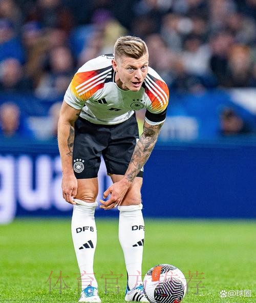 罗马诺-克罗斯续约一年已100%完成 目前只差官宣